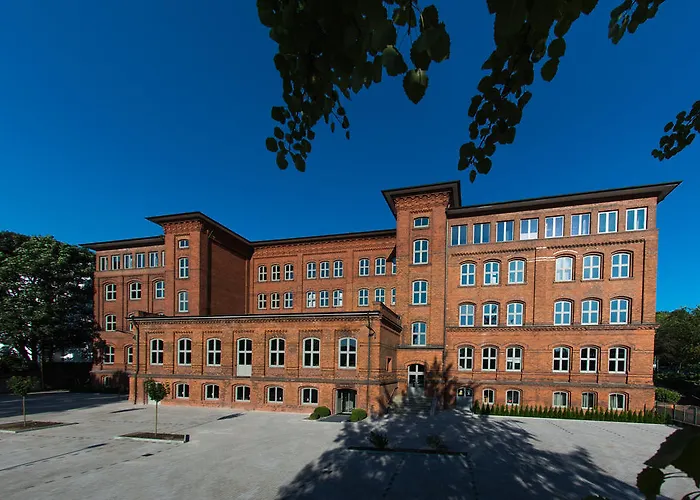 Hotel Volksschule 4*