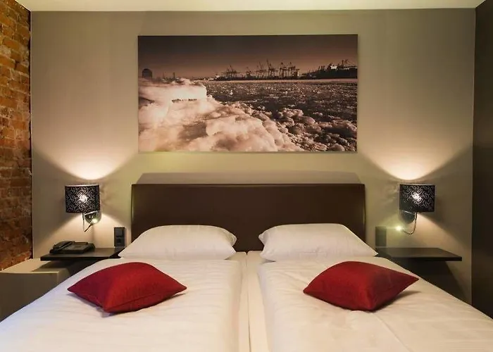 Volksschule 4* Hambourg