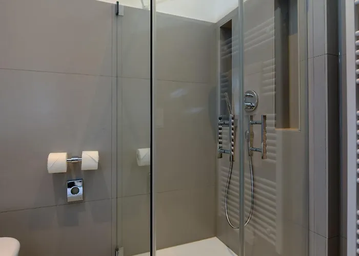 Hotel Volksschule 4*